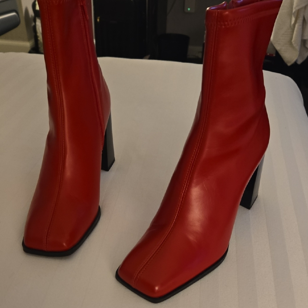 Gianni Bini Red Heeled Boots